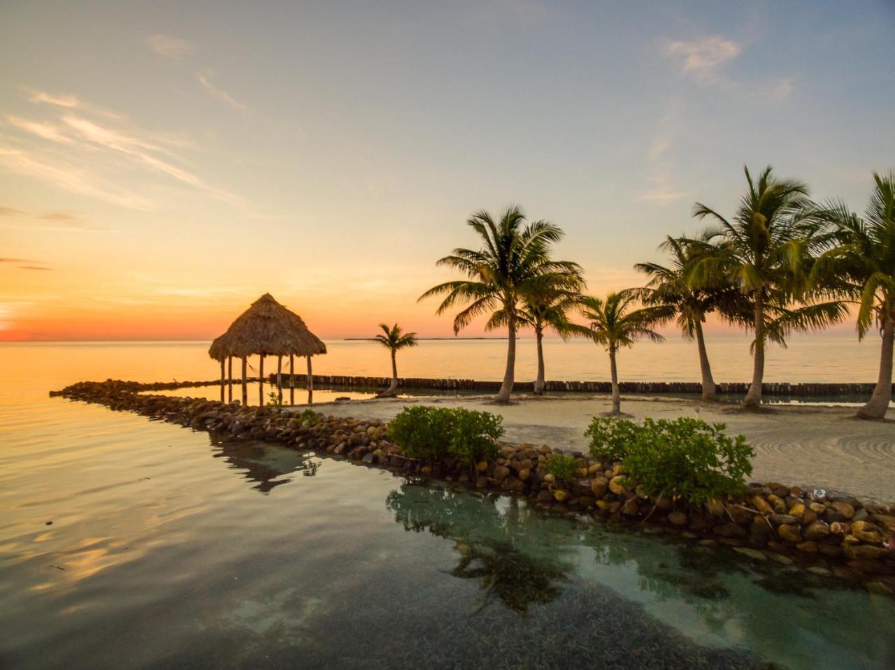 Royal Belize Hotel Thatch Caye Ngoại thất bức ảnh